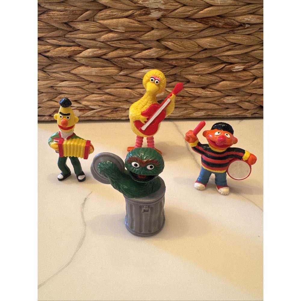 Vintage Lot Of 4 1980s Sesame Street Muppets PVC Figures Hong Kong Music